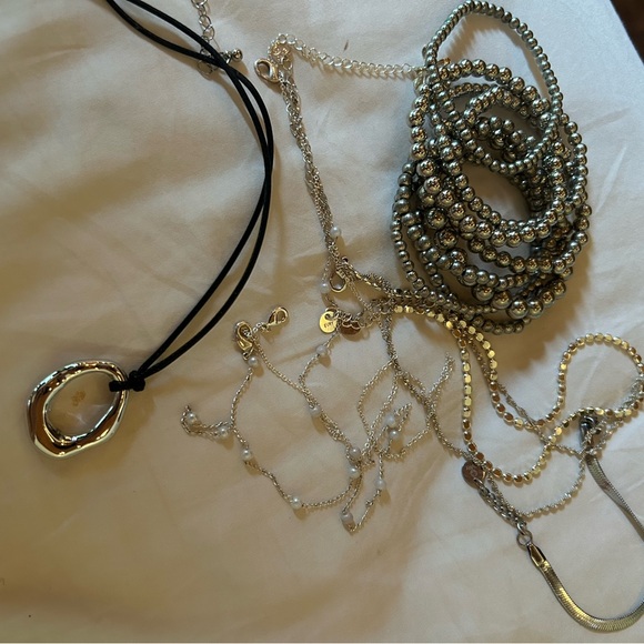 Jewelry Bundle - Picture 9 of 9